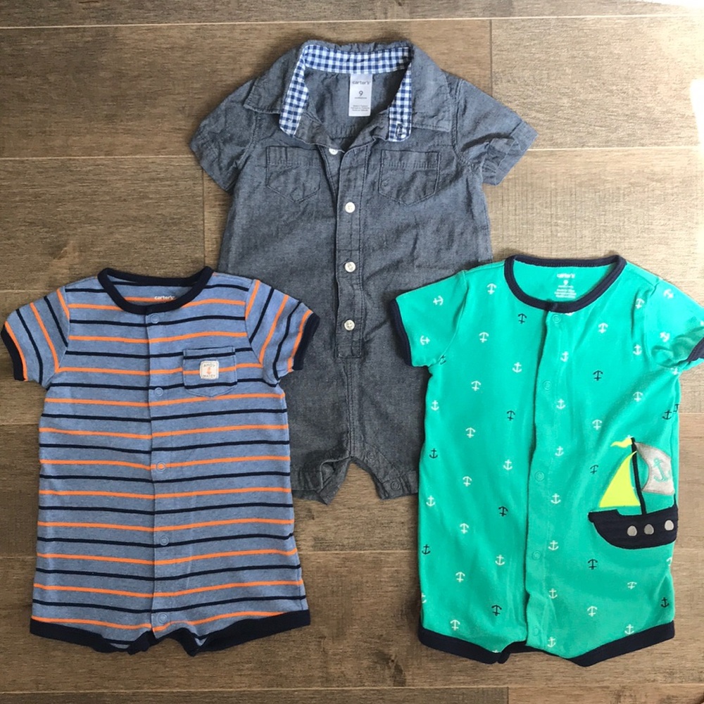 3 Carter’s button up shorts onesies, 6-9 months.